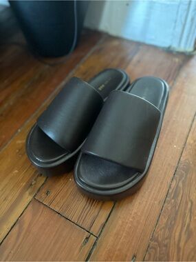 Alias Mae Brown Slide Platform Sandals